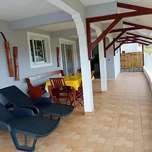 Agnes Au Coeur De La Marmite , Sainte-Marie Martinique